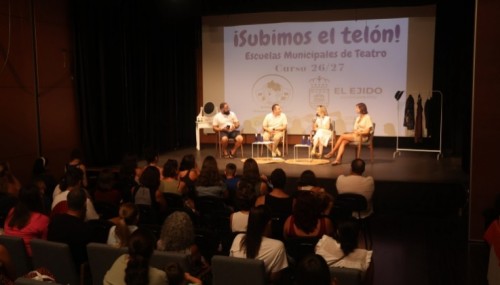 Las Escuelas Municipales de Teatro de El Ejido comienzan el curso 2026-2027