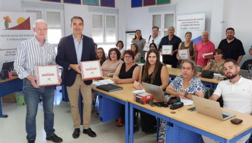 Desempleados de pueblos del interior se forman en promoción turística