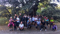 El VI Sendero SOSlidario reivindica los valores del encinar en Abrucena