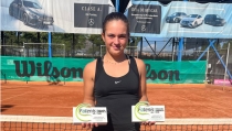 Paula Navarro, campeona de Andaluc&iacute;a de tenis en categor&iacute;a sub-15