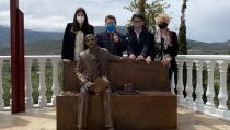 Laujar recuerda a Villaespesa con un monumento y una obra editada por el IEA
