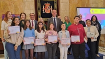 Entregan los premios Tiktokers por la Igualdad a alumnos de 1&ordm; a 4&ordm; de la ESO