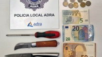 Detenido tras agredir a dos personas con dos cuchillos y un destornillador