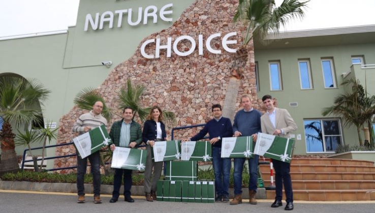 Servicios Sociales destina una donaci&oacute;n de productos navide&ntilde;os a mayores solos