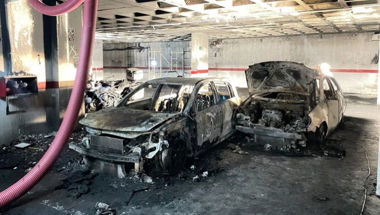 Detenido por provocar un incendio en un garaje comunitario de Roquetas