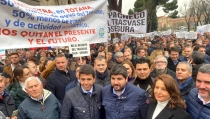 Los regantes del Levante reclaman en Madrid m&aacute;s agua del trasvase Tajo-Segura