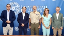 Alumnos de Almer&iacute;a estudiar&aacute;n la investigaci&oacute;n que se hace en la Ant&aacute;rtida