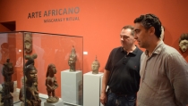El Museo de Arte Do&ntilde;a Pakyta estrena la exposici&oacute;n 'Arte Africano. M&aacute;scaras y ritual'