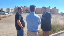 La Junta invertir&aacute; 13 millones de euros en dos nuevos institutos en Roquetas de Mar