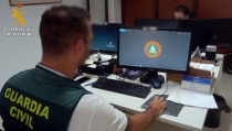 Dos detenidos por gastar m&aacute;s de 50.000 euros tras robar los datos de una tarjeta
