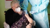 Comienza a administrarse la tercera dosis de la vacuna contra el Covid en residencias