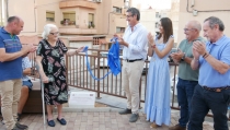 Adra inaugura la reci&eacute;n renovada Plaza de la Virgen del Carmen