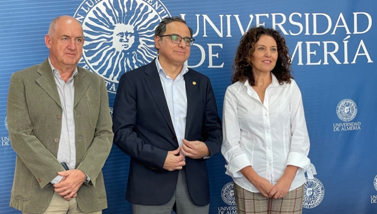 La AECC convoca una beca predoctoral para investigar sobre el c&aacute;ncer en la UAL