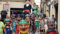La diana de Gigantes y Cabezudos mantiene viva la tradici&oacute;n y alegr&iacute;a de la Feria