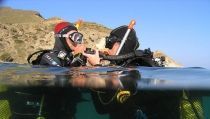 El PDM ofrece cursos de buceo y salidas en barco para conocer los fondos marinos