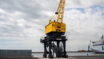 Ya se pueden visitar la gr&uacute;a y la locomotora restauradas en el Puerto de Almer&iacute;a