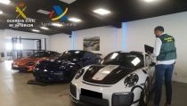 Un grupo criminal defrauda siete millones de euros en la compraventa de veh&iacute;culos