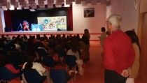 Alumnos de Hu&eacute;rcal de Almer&iacute;a aprenden el papel de la mujer en la ciencia