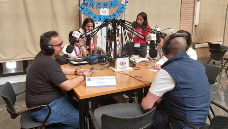M&aacute;s de 200 alumnos participan en el Encuentro de Radios Escolares de la UAL
