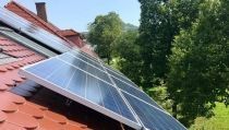 Instalaci&oacute;n solar de autoconsumo de Repsol.