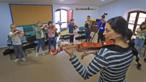 La Fundaci&oacute;n Barenboim-Said ofrece un curso de m&uacute;sica para escolares en Almer&iacute;a