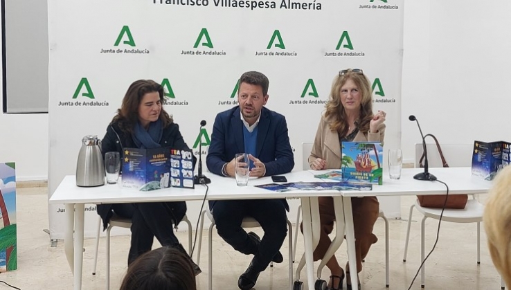 La Junta destina 124.000 euros a comprar libros para 61 bibliotecas de la provincia