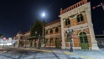 Estaci&oacute;n, Teatro Apolo, San Crist&oacute;bal y Alcald&iacute;a, apagados por la Hora del Planeta