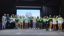 Hu&eacute;rcal de Almer&iacute;a entrega los Premios Destacando a sus j&oacute;venes promesas