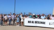 El Ejido se une para exigir a Costas una soluci&oacute;n urgente para la playa de Balerma