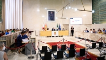 Almer&iacute;a seguir&aacute; bonificando el IBI y el IAE a los hoteles que abran todo el a&ntilde;o