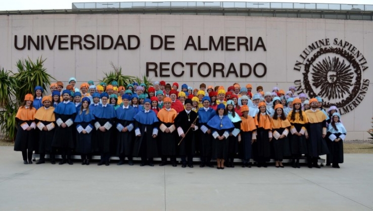 La UAL celebra el acto de investidura de nuevos doctores