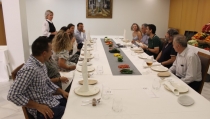 Ayuntamiento y sector hotelero estudian c&oacute;mo atraer m&aacute;s turistas a Almer&iacute;a