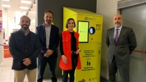 Almer&iacute;a estrena m&aacute;quinas RECICLOS que recompensan por reciclar