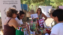 Hu&eacute;rcal de Almer&iacute;a estrena mercadillo de artesan&iacute;a con cerca de 70 expositores