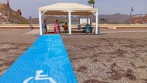 Cuevas del Almanzora refuerza la accesibilidad universal de sus playas