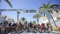 La I Vuelta a Carboneras recibe este fin de semana a 180 ciclistas de toda Espa&ntilde;a