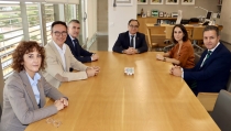La UAL y Naturgy becan a estudiantes en el M&aacute;ster en Energ&iacute;a Solar