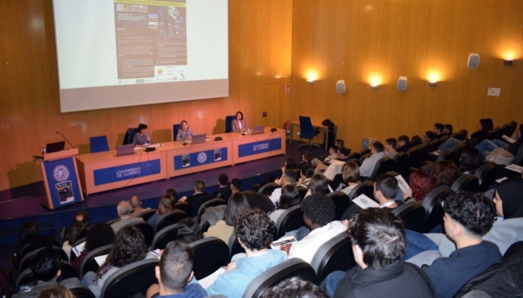 Una jornada con empresas impulsa el empleo entre los ingenieros qu&iacute;micos