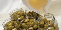 Investigadores obtienen aceitunas rellenas con hasta un 50% menos de sal
