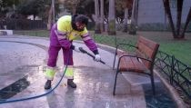 Limpieza intensiva entre las calles Calzada de Castro y Avenida Padre M&eacute;ndez