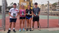 Alejandro Benavides y Paula Navarro, campeones provinciales junior de tenis