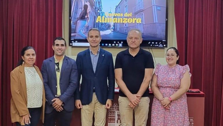 Nueva campa&ntilde;a para fomentar las compras en el Centro Comercial Abierto de Cuevas