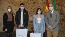 Carboneras celebra el 28F con un homenaje a los j&oacute;venes que cumplen 18 a&ntilde;os en 2021