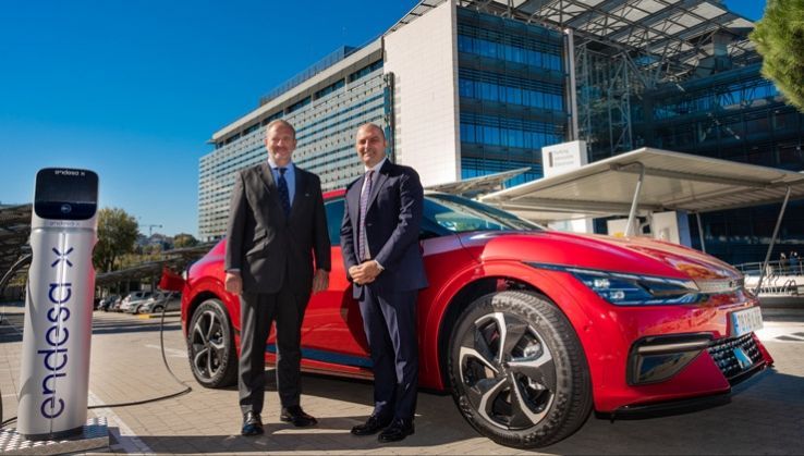 Kia y Endesa X unen fuerzas para facilitar la transici&oacute;n a la movilidad el&eacute;ctrica