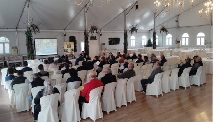Un centenar de apicultores almerienses participan en la XXV Asamblea Anual del sector