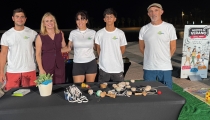 Almerienses y turistas se re&uacute;nen para jugar en las &lsquo;Noches de Verano en El Toyo&rsquo;
