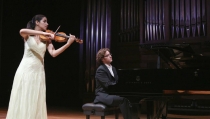 Ana Mar&iacute;a Valderrama y Luis del Valle act&uacute;an en el Festival Cl&aacute;sicos en el Parque