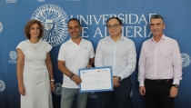 La UAL entrega la donaci&oacute;n para los afectados por los terremotos en Venezuela