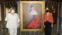 Carmen Luna expone en El Ejido su serie de pinturas dedicadas a la mujer flamenca