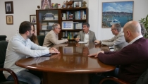 Adra e Hidralia garantizan el suministro de agua a las familias vulnerables